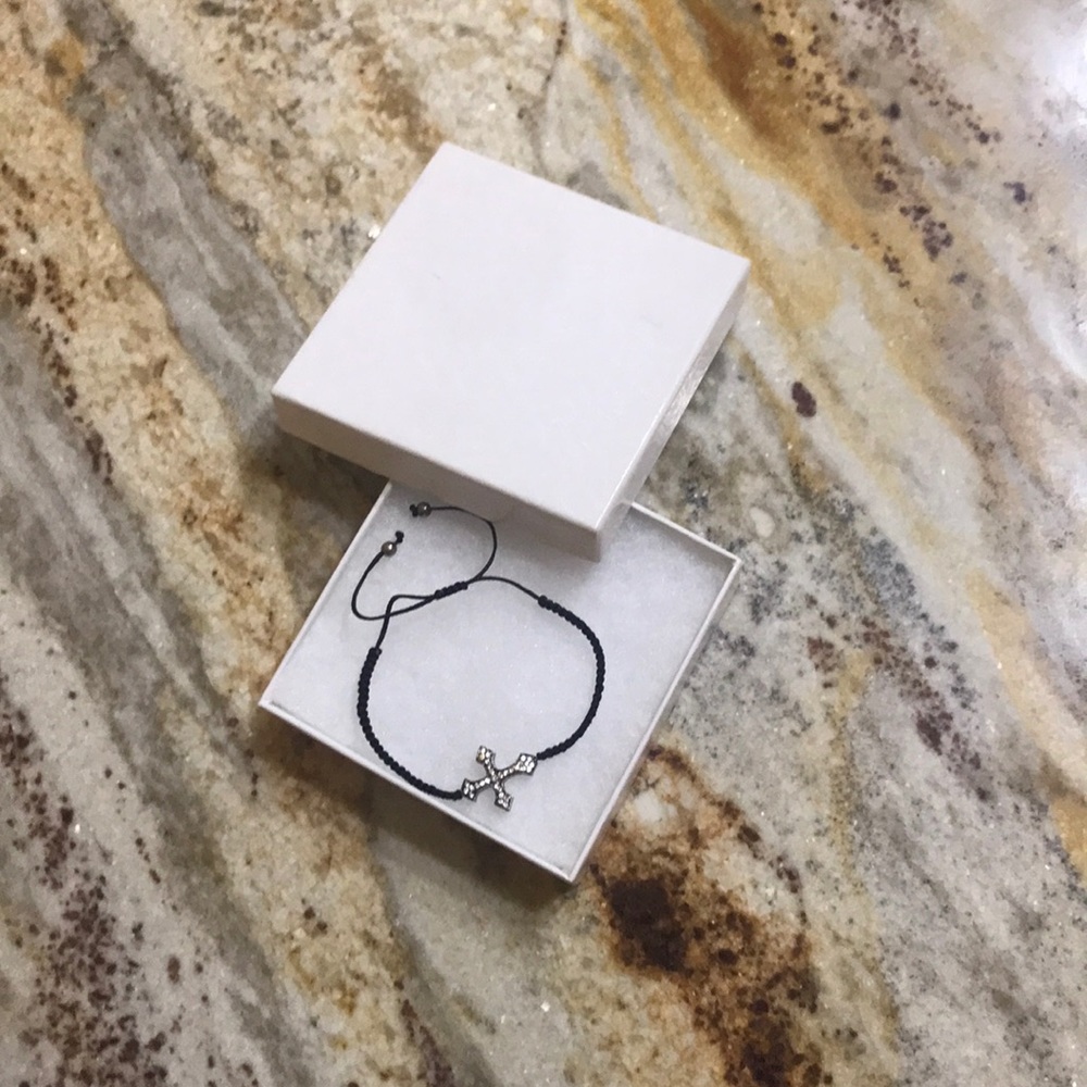 cross bracelet
